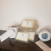 Load image into Gallery viewer, Strawberry Smash 8 oz Candle